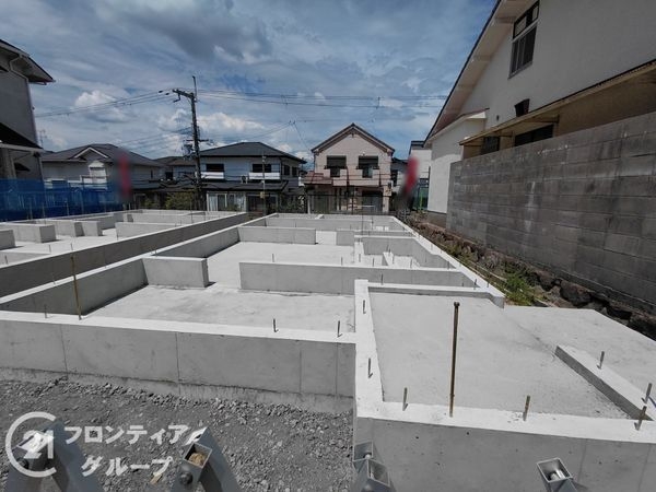 枚方市長尾東町３丁目　新築一戸建て　１号棟
