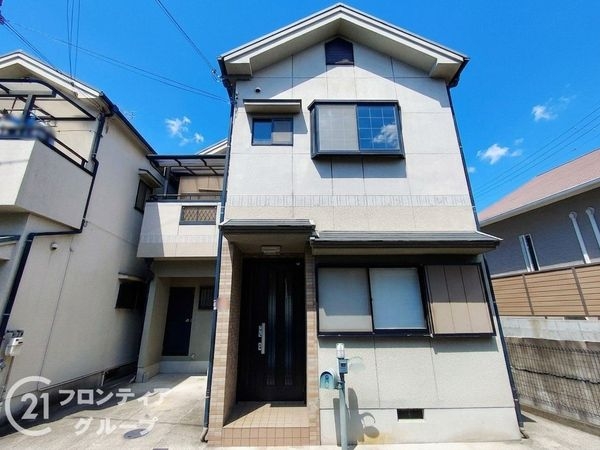 枚方市出屋敷元町１丁目　中古一戸建て