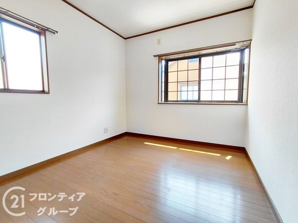 枚方市出屋敷元町１丁目の中古一戸建て