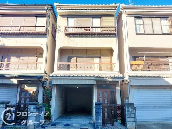 寝屋川市池田1丁目 中古一戸建て
