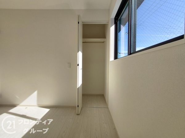 枚方市香里ケ丘８丁目　新築一戸建て　８期　3号棟
