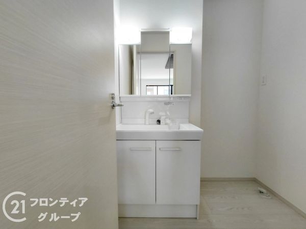 枚方市香里ケ丘８丁目　新築一戸建て　８期　3号棟