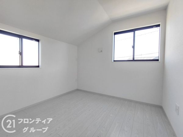 枚方市香里ケ丘８丁目　新築一戸建て　８期　3号棟