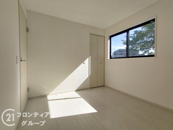 枚方市香里ケ丘８丁目　新築一戸建て　８期　3号棟