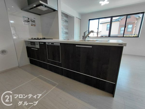 枚方市香里ケ丘８丁目　新築一戸建て　８期　3号棟