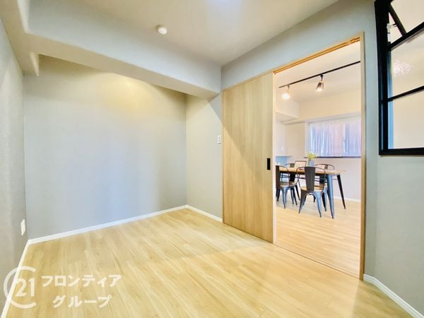 ふぁみーゆ寝屋川セントラルパーク　Ａ棟　中古マンション