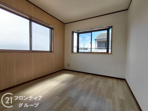 枚方市春日東町２丁目の中古一戸建て