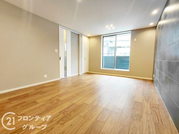 寝屋川市河北中町　中古一戸建て