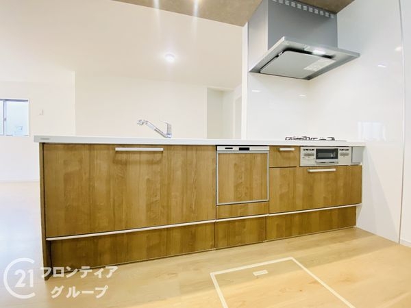 枚方市香里ケ丘８丁目　新築一戸建て　６期　全１区画