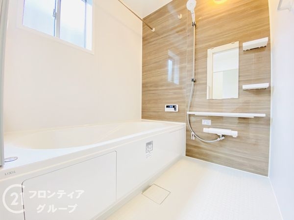 枚方市香里ケ丘８丁目　新築一戸建て　６期　全１区画
