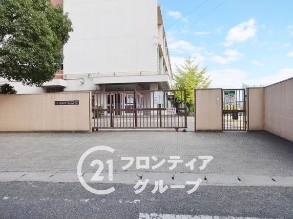枚方市牧野本町２丁目　新築一戸建て　１号棟(枚方市立招提中学校)