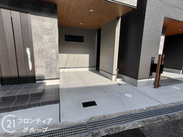 寝屋川市三井南町　新築一戸建て　A号棟