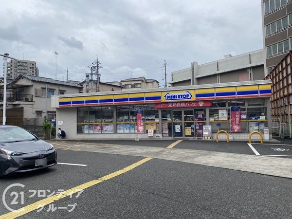寝屋川市三井南町　新築一戸建て　Ｂ号棟(ミニストップ寝屋川三井南町店)