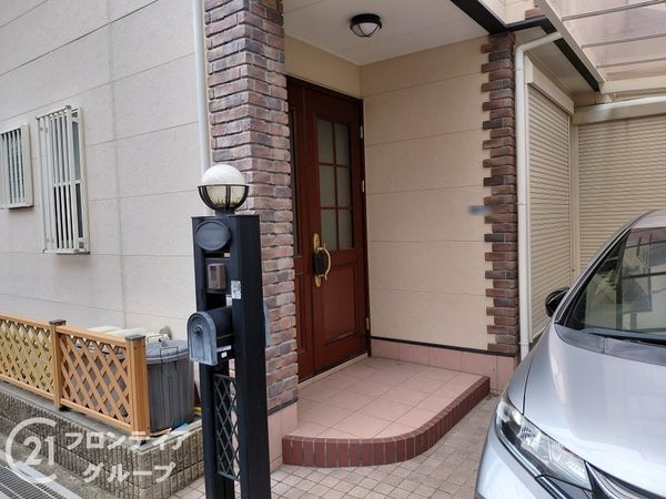 寝屋川市長栄寺町の中古一戸建て