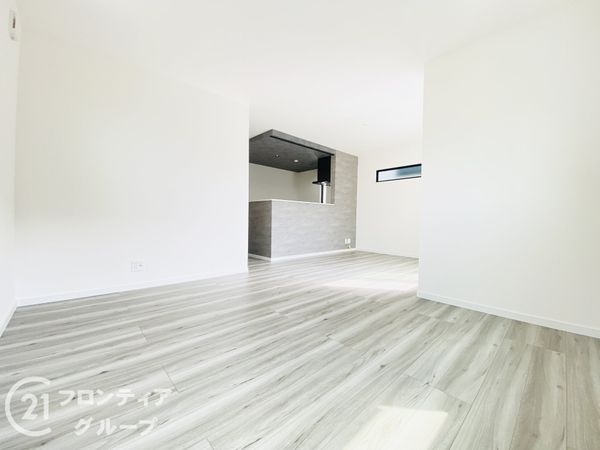 寝屋川市平池町　新築一戸建て　３号棟