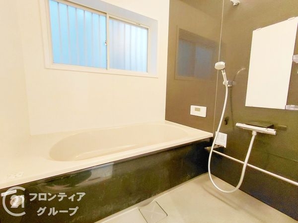 寝屋川市石津東町　中古一戸建て
