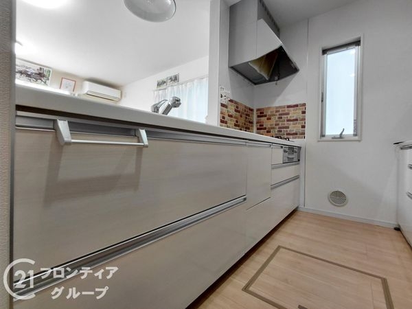枚方市春日元町２丁目の中古一戸建て