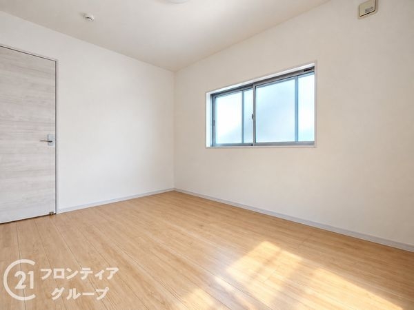 枚方市春日元町２丁目の中古一戸建て