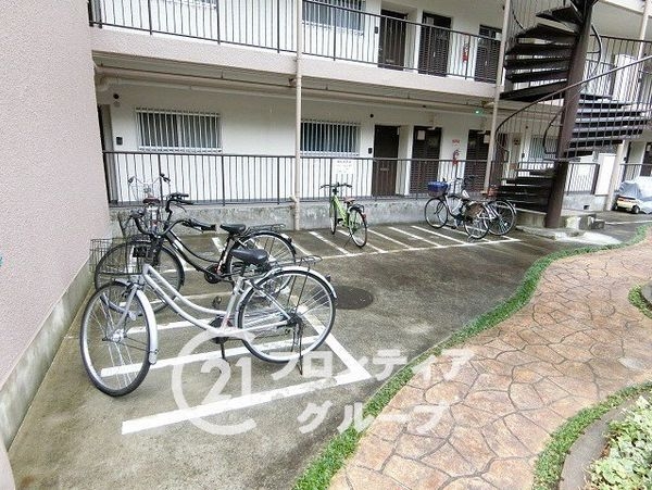 枚方ハイツ８号棟　中古マンション