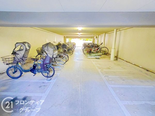 オークヒルズ香里四番館　中古マンション