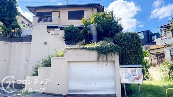 枚方市山之上北町の中古一戸建て