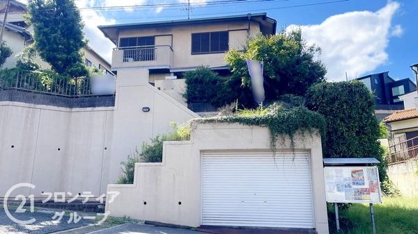 枚方市山之上北町の中古一戸建て