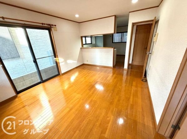 枚方市伊加賀栄町　中古一戸建て