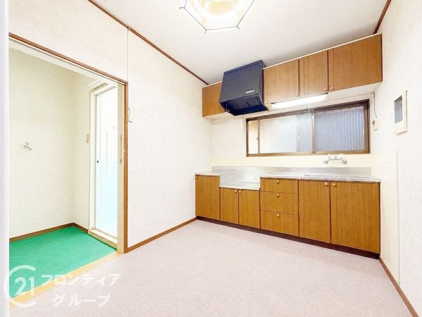 枚方市桜丘町　中古一戸建て