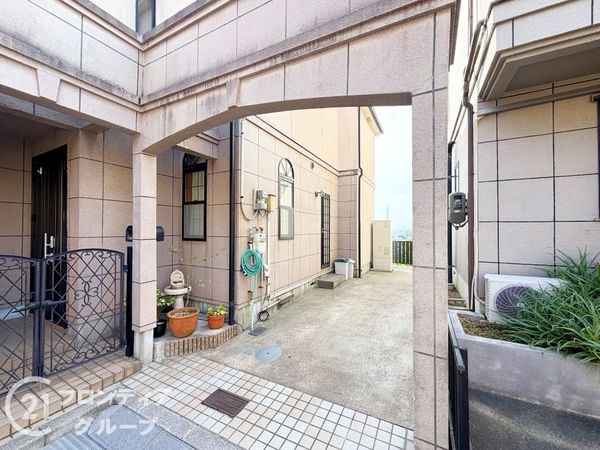 寝屋川市太秦緑が丘の中古一戸建て