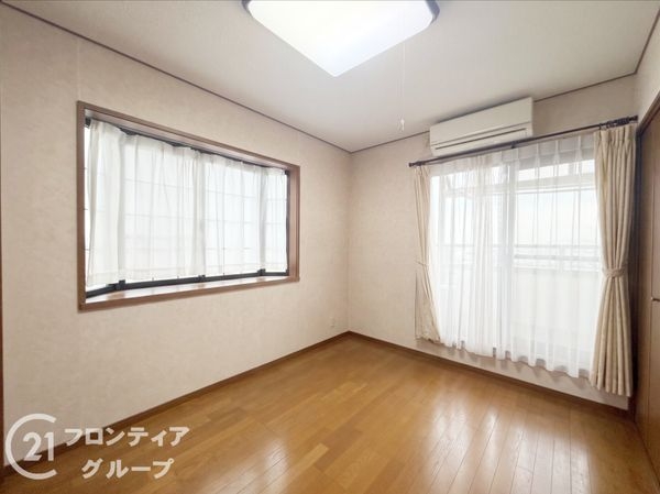 寝屋川市太秦緑が丘の中古一戸建て