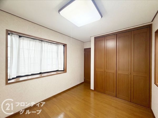 寝屋川市太秦緑が丘の中古一戸建て