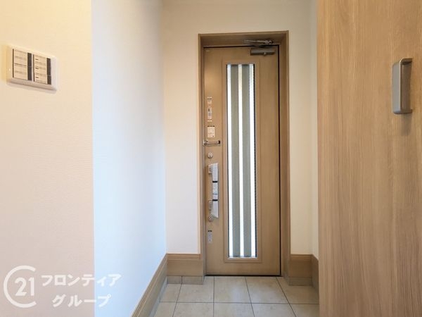 神戸市兵庫区上祇園町 新築一戸建て C号棟(玄関)