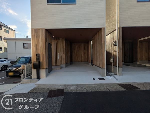 神戸市兵庫区上祇園町 新築一戸建て C号棟(駐車場)