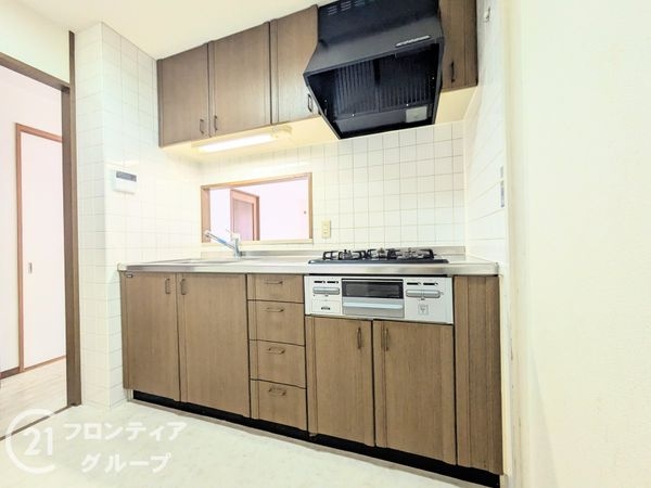 ロイヤルヒル神戸諏訪山 中古マンション(キッチン)