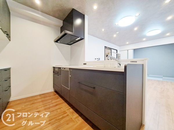 新神戸アパートメント　中古マンション