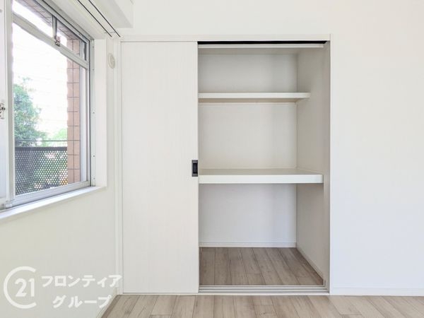 ＲＩＣウエストコート５番街４番館　中古マンション