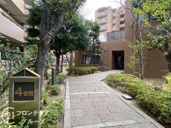 ＲＩＣウエストコート５番街４番館　中古マンション