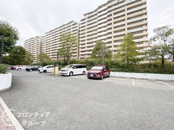 ＲＩＣウエストコート５番街４番館　中古マンション