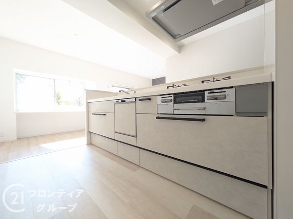 ＲＩＣウエストコート５番街４番館　中古マンション