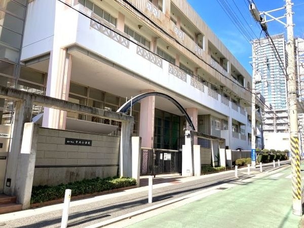 エステムコート神戸三宮プライム　中古マンション(神戸市立中央小学校)