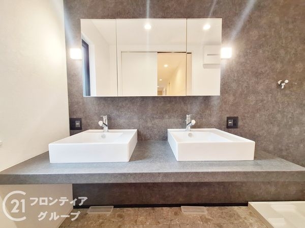 神戸市灘区薬師通１丁目の中古一戸建て