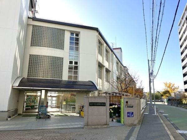ステイツ六甲道フラッツ　中古マンション(神戸市立西郷小学校)