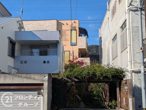 神戸市東灘区岡本４丁目の中古一戸建て