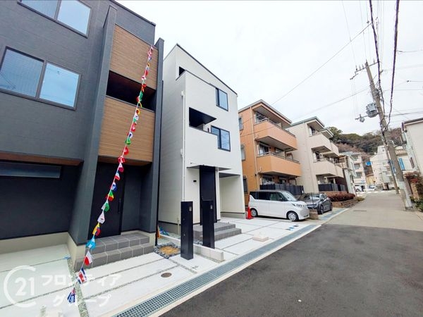 神戸市兵庫区石井町４丁目　新築一戸建て　２号棟