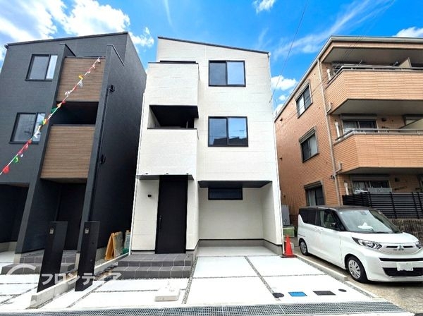神戸市兵庫区石井町４丁目　新築一戸建て　２号棟