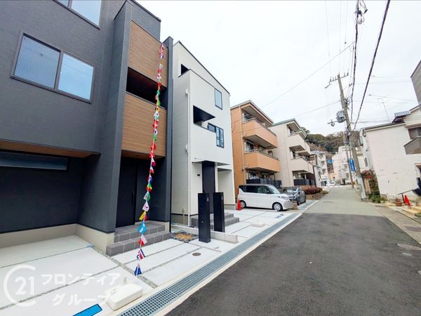 神戸市兵庫区石井町４丁目　新築一戸建て　２号棟