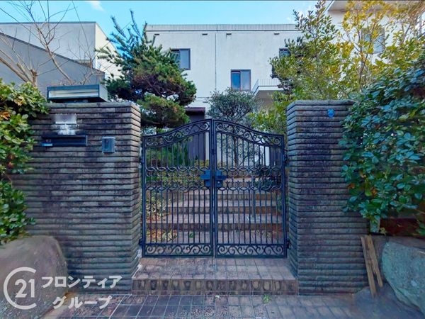 神戸市東灘区西岡本７丁目の中古一戸建て