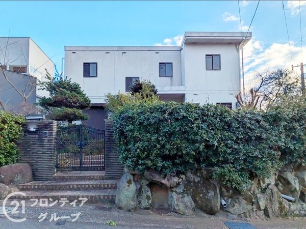 神戸市東灘区西岡本７丁目　中古一戸建て