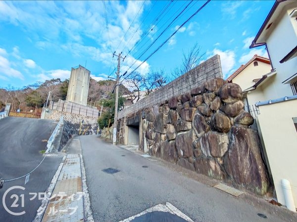 神戸市東灘区西岡本７丁目の中古一戸建て