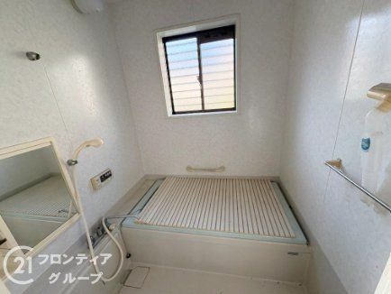 神戸市東灘区西岡本７丁目　中古一戸建て